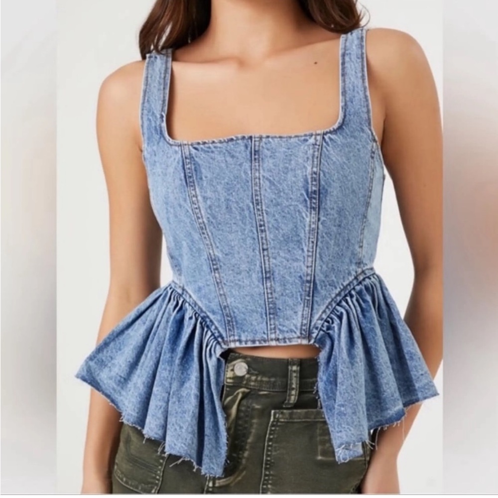 NWT Forever 21 Denim Ruffle-Trim
Crop Top